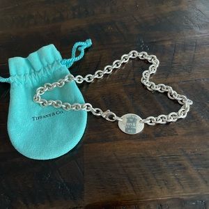 Tiffany & Co. Sterling Silver “Return to Tiffany” Oval Tag Choker Necklace